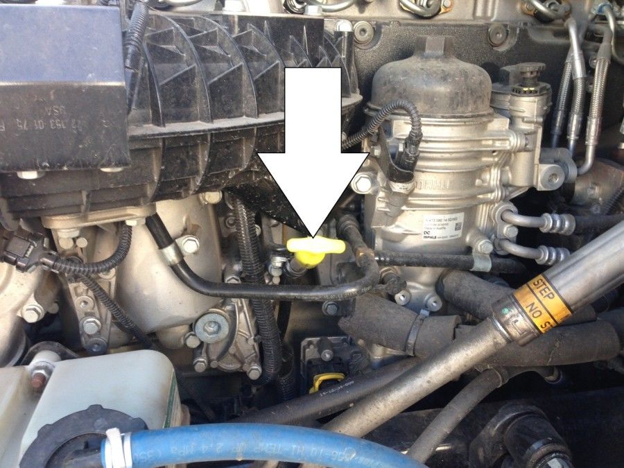 truck driver's pretrip inspection oil level