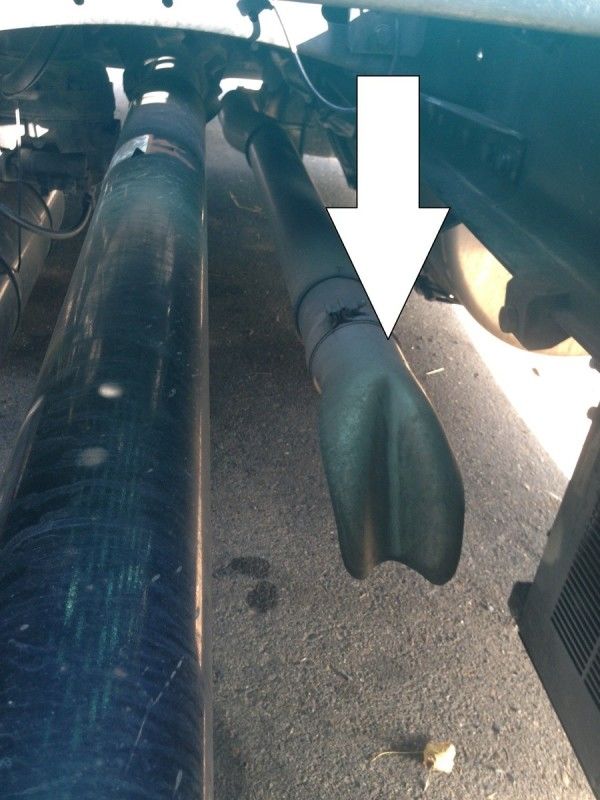 truck driver's pretrip inspection exhaust system