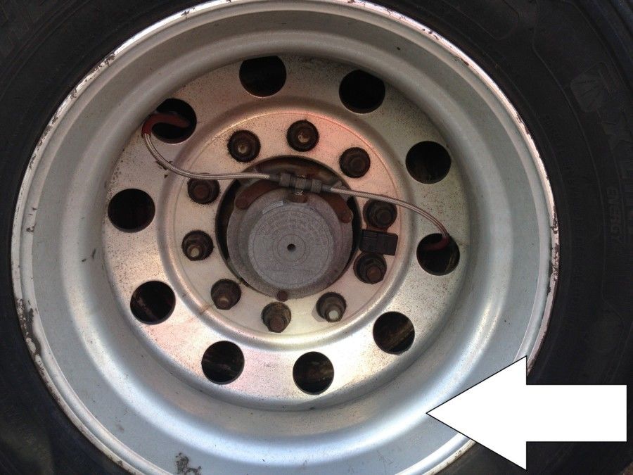 trucker pretrip inspection rim properly mounted and secure