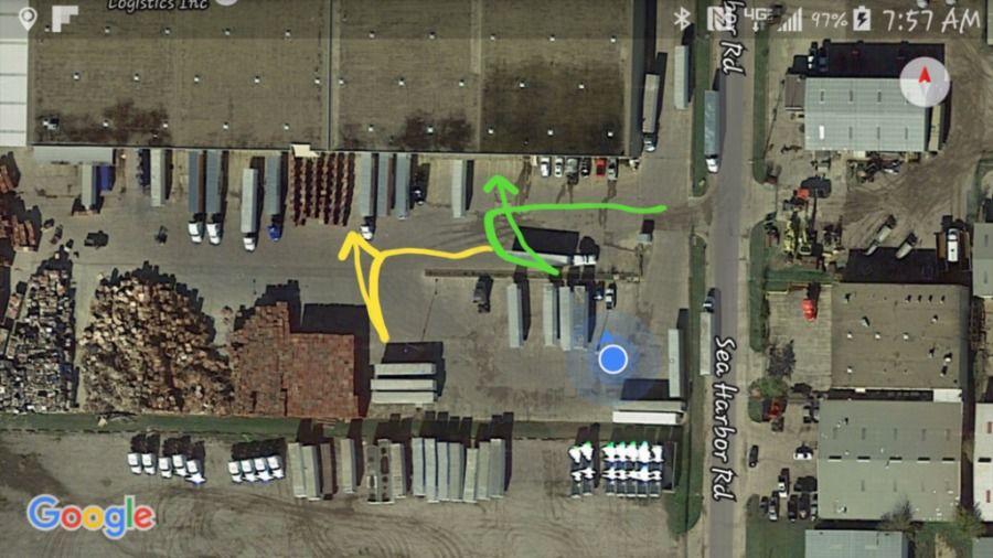 overhead view and diagram of truck driver doing really hard alley-dock