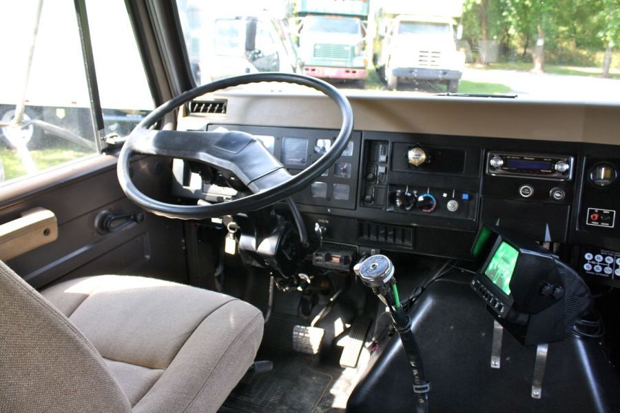 1991_international_crew_cab_8_horse_dibella_van_10.jpg